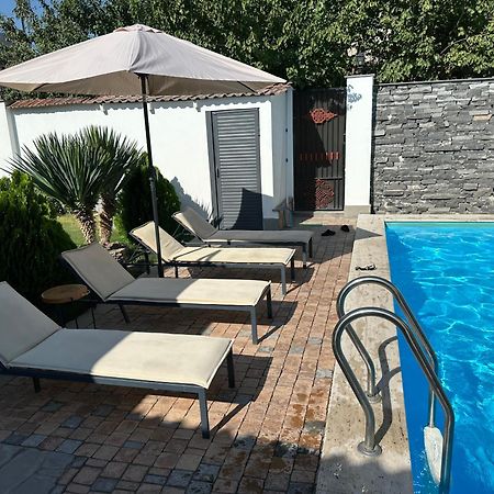 Garden Lounge Hotel エレバン エクステリア 写真