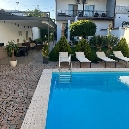 Garden Lounge Hotel エレバン エクステリア 写真