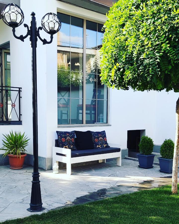Garden Lounge Hotel エレバン エクステリア 写真