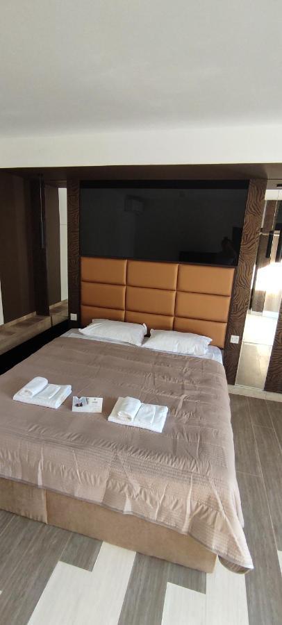 Garden Lounge Hotel エレバン エクステリア 写真