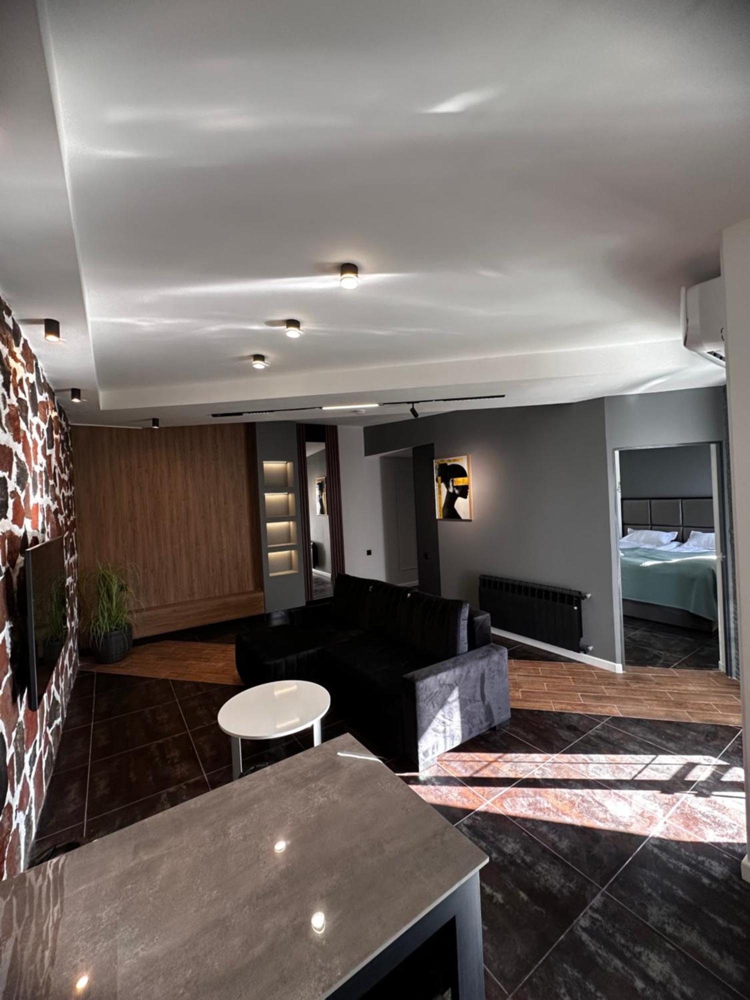 Garden Lounge Hotel エレバン エクステリア 写真