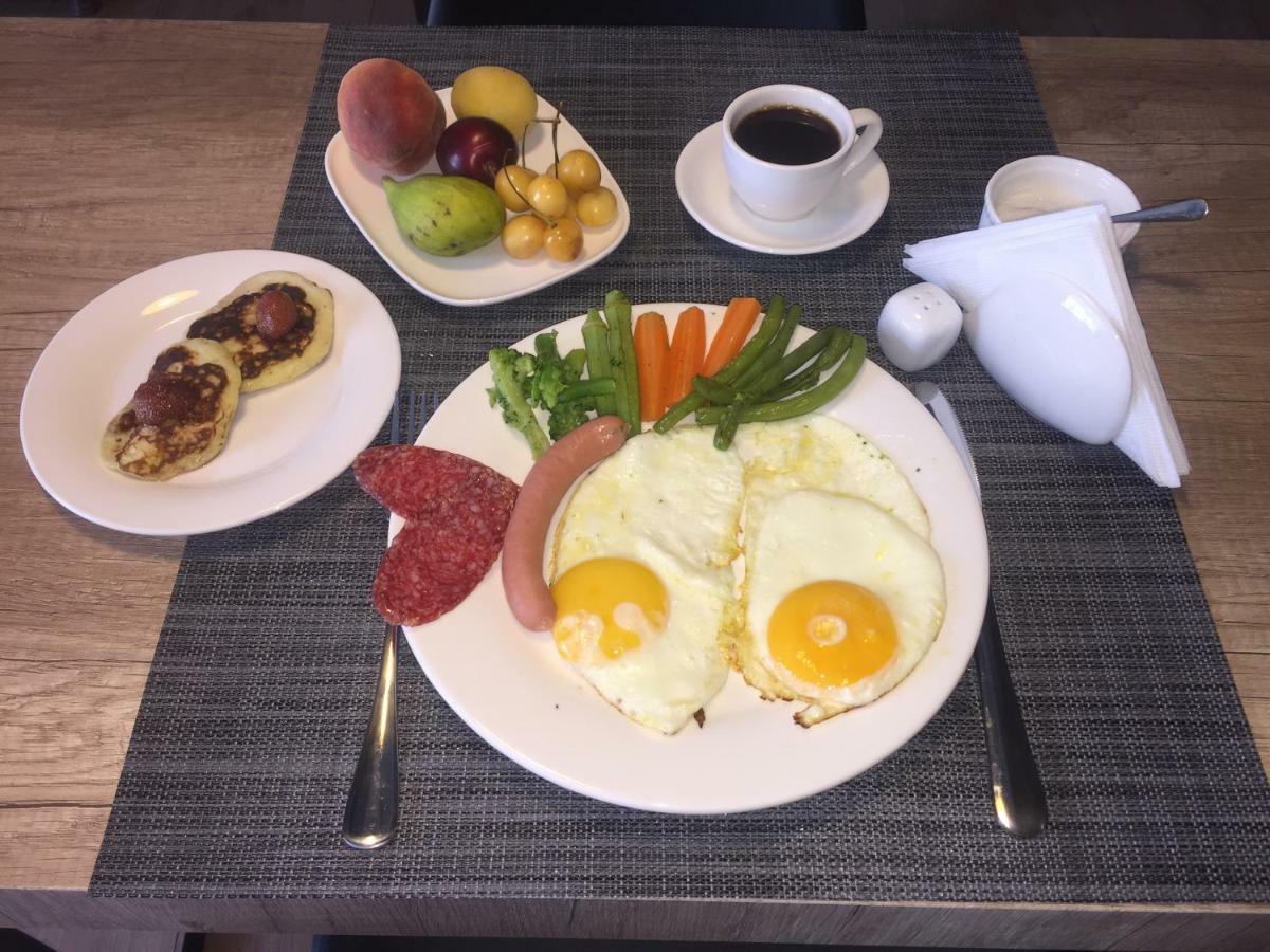 Garden Lounge Hotel エレバン エクステリア 写真